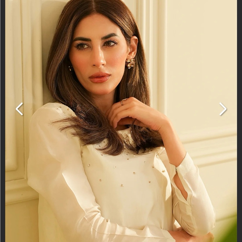 Elegant Cream Pakistani two piece outfit